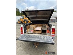 Sprzedam pick-up Toyota HILUX 4WD poprzez aukcję