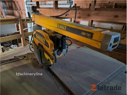Sprzedam piłę ukośnicę DeWalt Dw721 poprzez aukcję