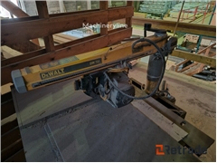Sprzedam piłę ukośnicę DeWalt Dw721 poprzez aukcję