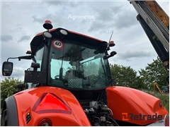Sprzedam ciągnik kołowy Kubota M7-173 poprzez aukc
