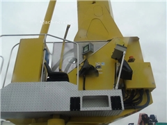 Podnośnik koszowy Mercedes-Benz Actros 4148 + 84 m