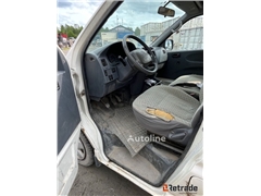 Sprzedam kombi minibus Toyota Hiace poprzez aukcję
