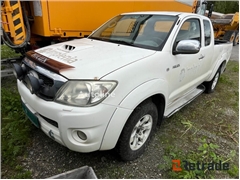 Sprzedam pick-up Toyota Hilux 4WD poprzez aukcję