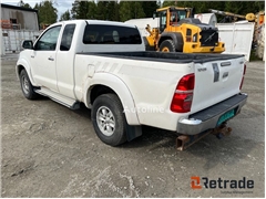 Sprzedam pick-up Toyota HILUX 4WD poprzez aukcję