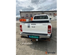 Sprzedam pick-up Toyota HILUX 4WD poprzez aukcję