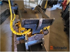 Sprzedam tiltrotator Engcon EC 30 poprzez aukcję