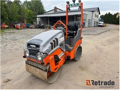 Sprzedam mini walec drogowy Hamm HD8VV poprzez auk