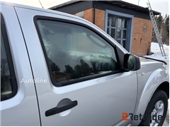 Sprzedam pick-up Nissan Navara poprzez aukcję