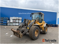 Sprzedam ładowarka kołowa Volvo L60F poprzez aukcj