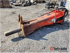 Sprzedam młot hydrauliczny Rammer G90 poprzez aukc