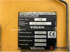Sprzedam ładowarka kołowa Volvo L90E poprzez aukcj