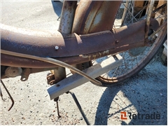Sprzedam motorower Monark poprzez aukcję