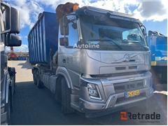 Volvo Fmx kroghejs med containerkasse og HMF 2243-Z2 gra