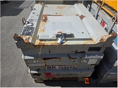 Sprzedam zbiornik na paliwo Dieseltank 1000L 1 stk
