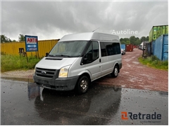 Sprzedam bus pasażerski Ford TRANSIT KOMBI HC FWD