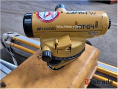 Sprzedam niwelator Topcon AT-G4 poprzez aukcję