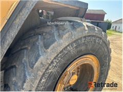 Sprzedam ładowarka kołowa Volvo L180E poprzez aukc