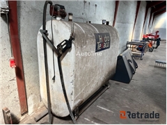 Sprzedam zbiornik na paliwo Olietank 1800 liter 18