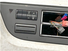 Schowek na rękawiczki Mercedes-Benz AROCS MP4 L St