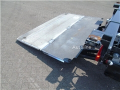 Mercedes Atego Ciężarówka do przewozu kontenerów Mercedes-Benz Atego 1218 + EURO 6 + 5 PERS + BDF + LIFT