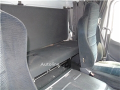Mercedes Atego Ciężarówka do przewozu kontenerów Mercedes-Benz Atego 1218 + EURO 6 + 5 PERS + BDF + LIFT