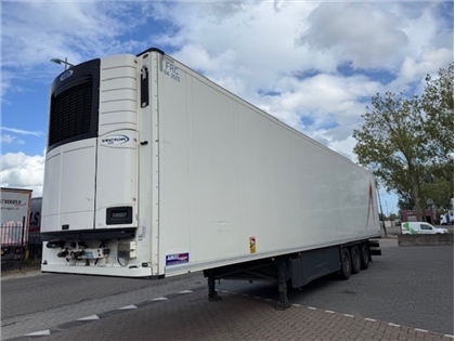Schmitz Cargobull 3 AS COOLTRAILER, CARRIER VECTOR 1350,