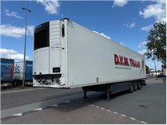 Schmitz Cargobull 3 AS COOLTRAILER, CARRIER VECTOR 1350, DAMAGE ON F