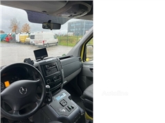 Ambulans Mercedes-Benz Sprinter 319 CDI RTW Delfis