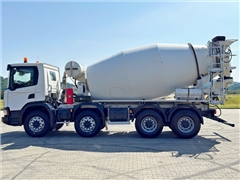 SCANIA P 450   BETONOMIESZARKA / 8x4  STAN BDB