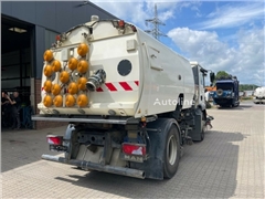 Zamiatarka MAN 18.250 4x2 TGM Bucher Cityfant 6000