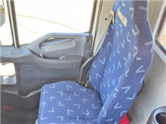 Iveco TRAKKER 310  SKRZYNIA 6,00 m + PK 15500  S