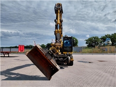 Koparka dwudrogowa LIEBHERR A 922 RAIL LITRONIC