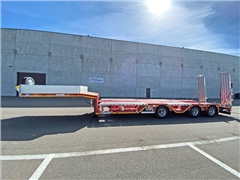 MAX Trailer 3 osiowe semi, zagłębienia,