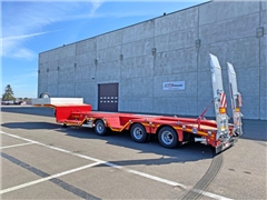 MAX Trailer 3 osiowe semi, zagłębienia,