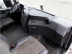 RENAULT GAMA T RANGE KOKPIT PRZEKŁADKA Z ANGLIKA