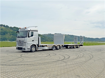 MERCEDES ACTROS 2542  LAWETA 8,50 m + PRZYCZEPA