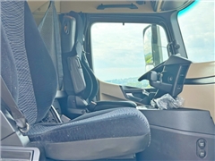 MERCEDES ACTROS 2542  LAWETA 8,50 m + PRZYCZEPA