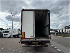 Schmitz Cargobull THERMO KING SLX 300, LIFT AXLE, PALLET BOX