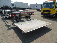 Mercedes Actros Ciężarówka do przewozu kontenerów Mercedes-Benz Actros 1924 + lift + euro 6