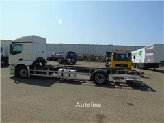 Mercedes Actros Ciężarówka do przewozu kontenerów Mercedes-Benz Actros 1924 + lift + euro 6