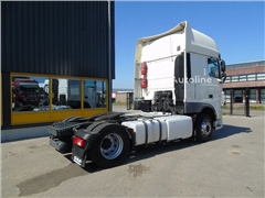 DAF XF Ciągnik siodłowy DAF XF 106.460 + EURO 6 SUPER SPACE CAB + INTARDER