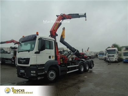 Żuraw samojezdny MAN TGS 35.440 + PALFINGER 24500