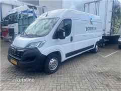 Opel Movano 2.2 diesel lang en hoog met laadklep, motor