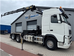 Żuraw samojezdny Volvo FH 6x2 HMF 2820 K5, NCH Cab