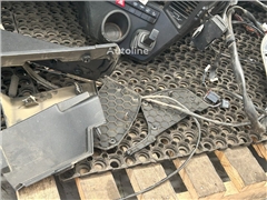 PRZEKŁADKA WNĘTRZA KABINY Mercedes-Benz AROCS ANTO