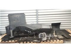 PRZEKŁADKA WNĘTRZA KABINY Mercedes-Benz AROCS ANTO