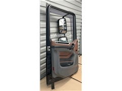 Drzwi DAF XF 106 1881862 do ciągnika siodłowego DA