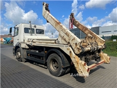 Mercedes Axor Bramowiec Mercedes-Benz Axor 1833
