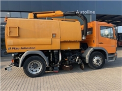 Zamiatarka Mercedes-Benz 1323 Atego4x2