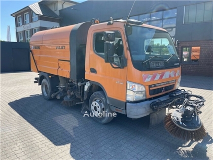 Zamiatarka Mitsubishi FE 85 Faun Viajet